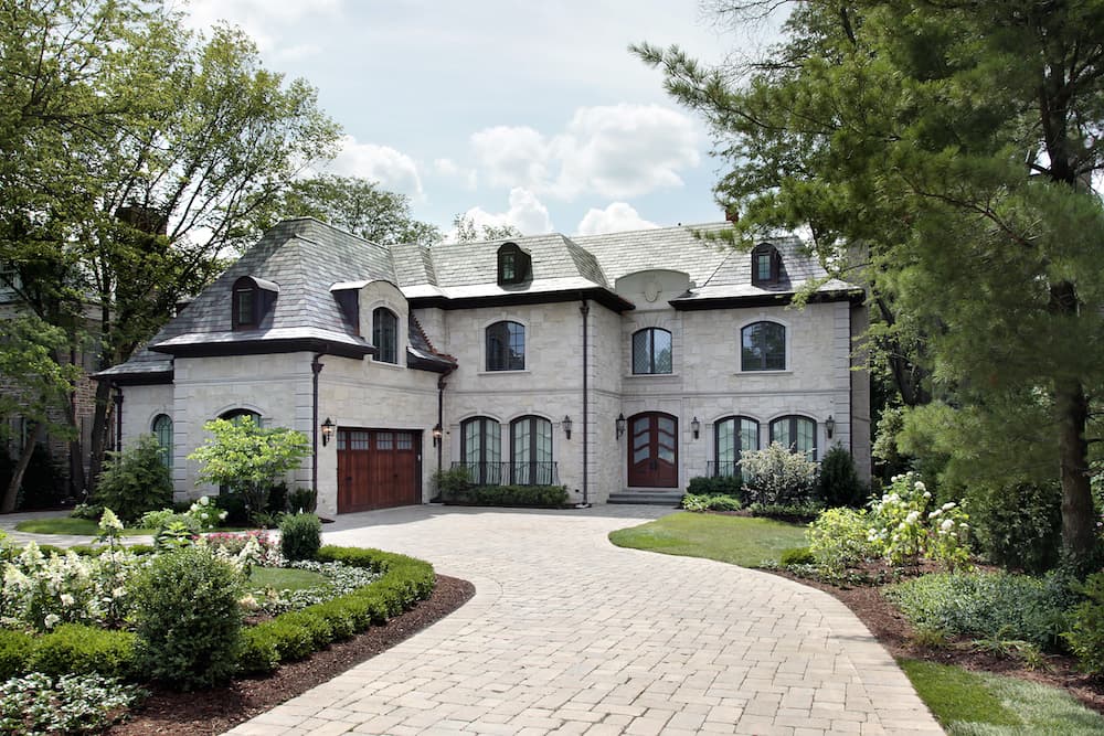 Mineola neighbourhood - homes for sale in Mississauga