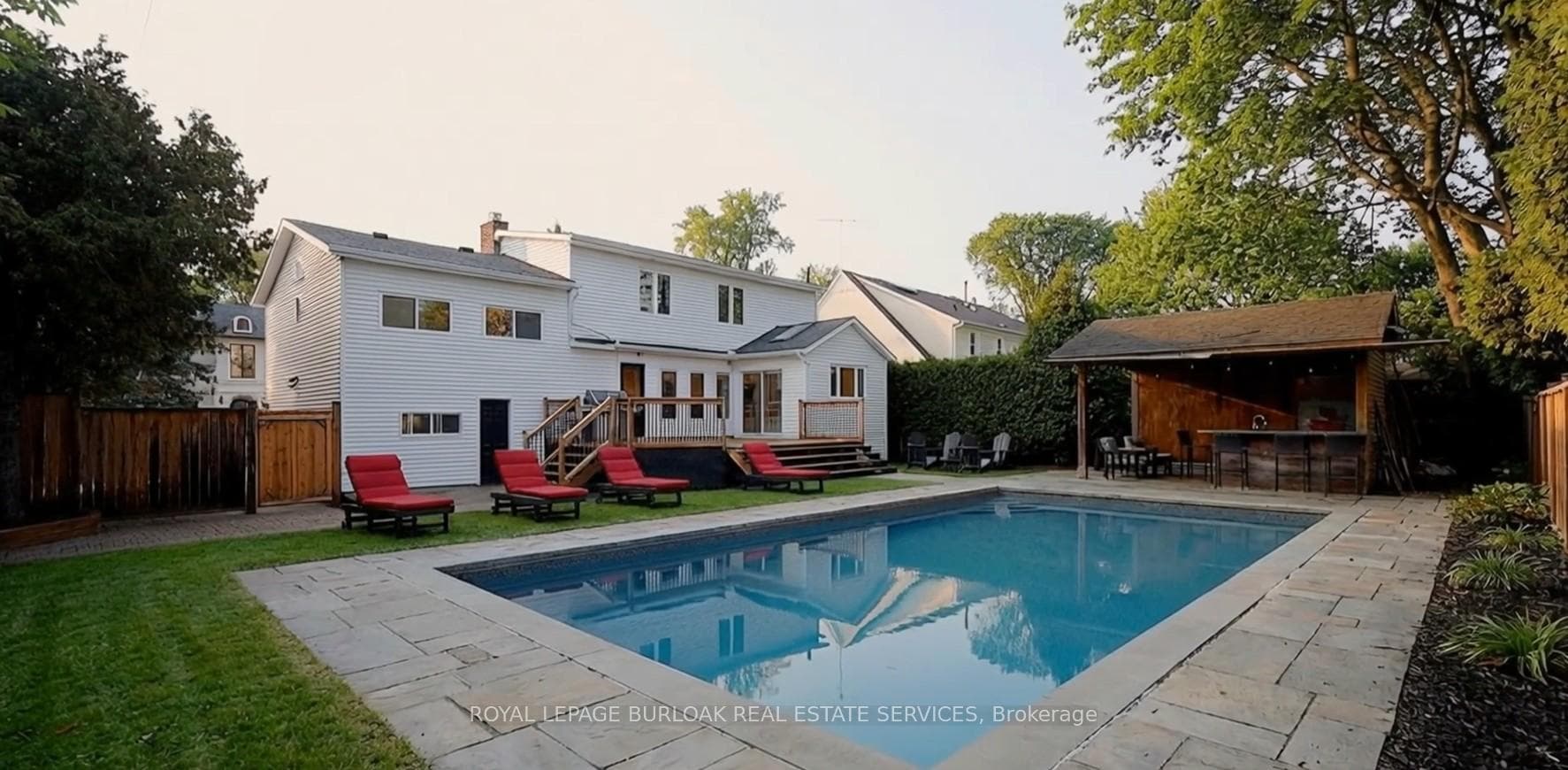 282 Pine Cove Road - home for sale in Burlington, Ontario