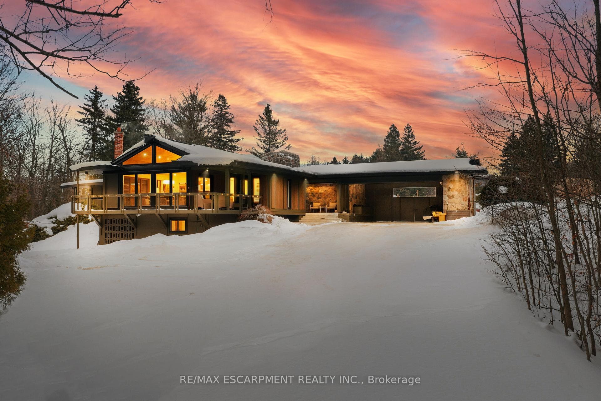 2510 Britannia Road - home for sale in Burlington, Ontario