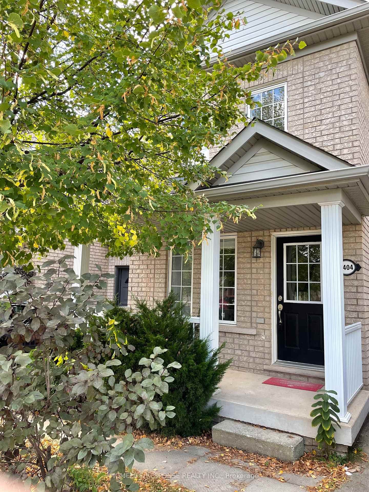 2404 EMERSON Drive - home for sale in Burlington, Ontario