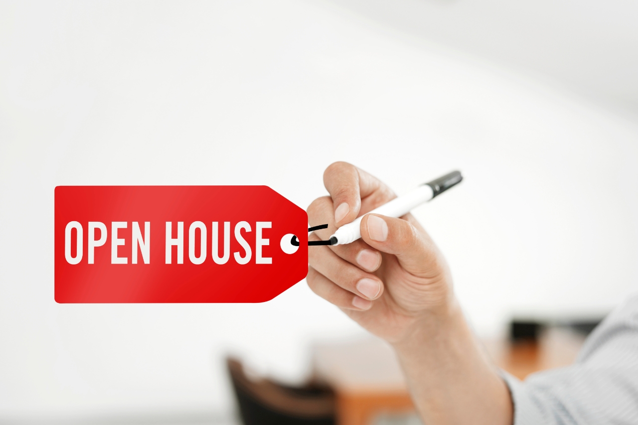 15 Features to Look for at an Open House: The Ultimate Checklist
