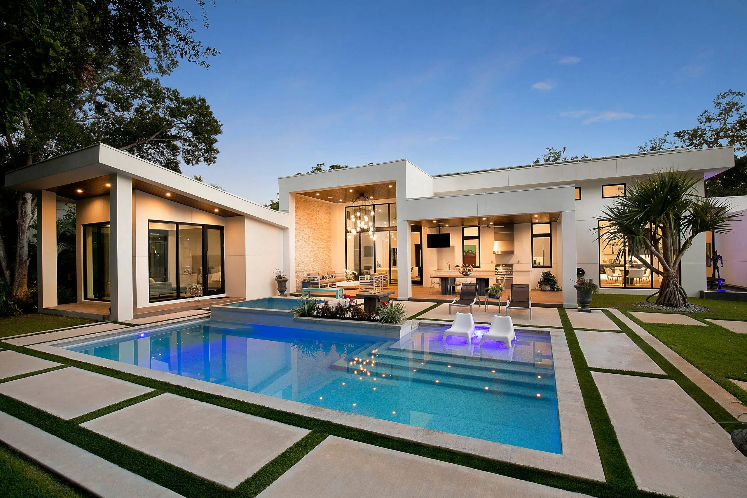 How Much Does a Swimming Pool Add to Home Value